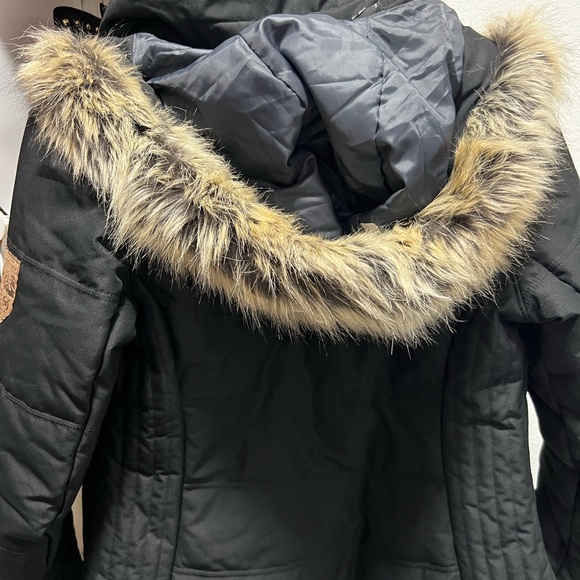 SOLD! Obermeyer Ski Jacket Women’s Size 4 - Picture 2 of 10